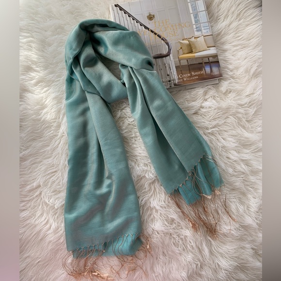 Women big scarf with trim in Teal & gold colour Laura in mint condition - Picture 3 of 8